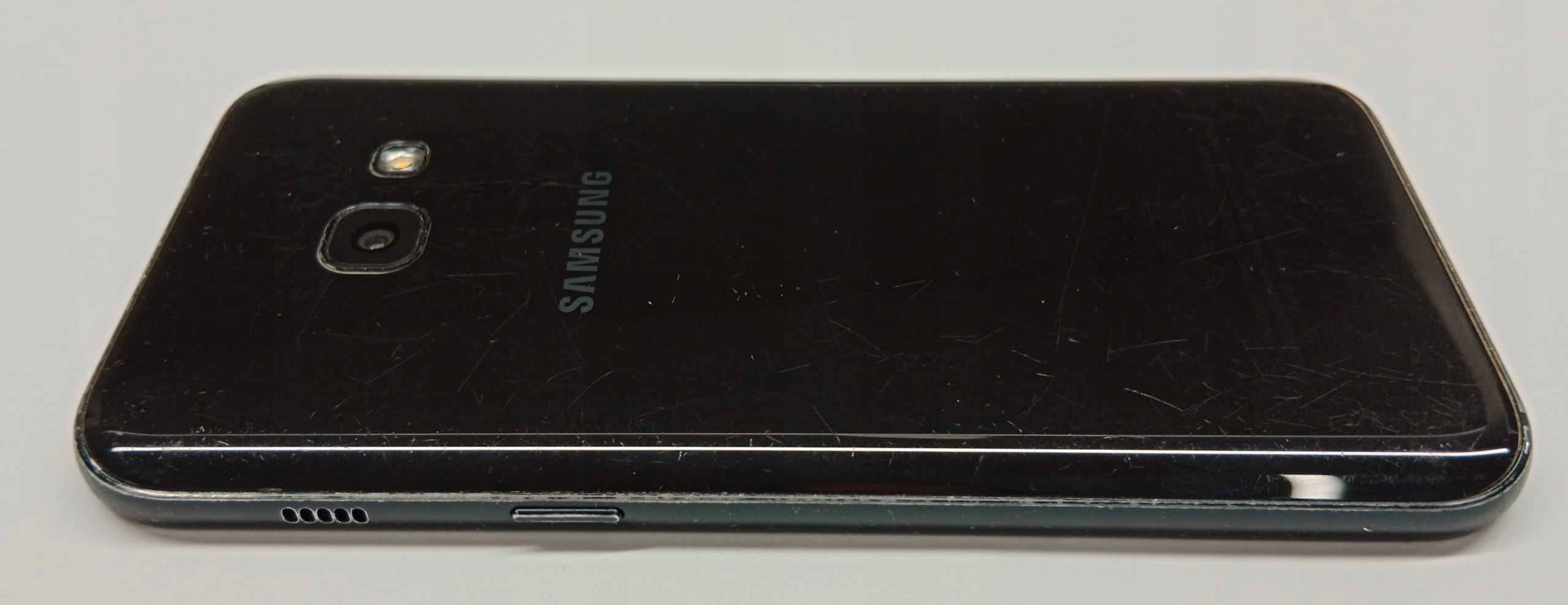 Smartfon Samsung Galaxy A3 2017 2/16 gb Czarny - obrazek 5