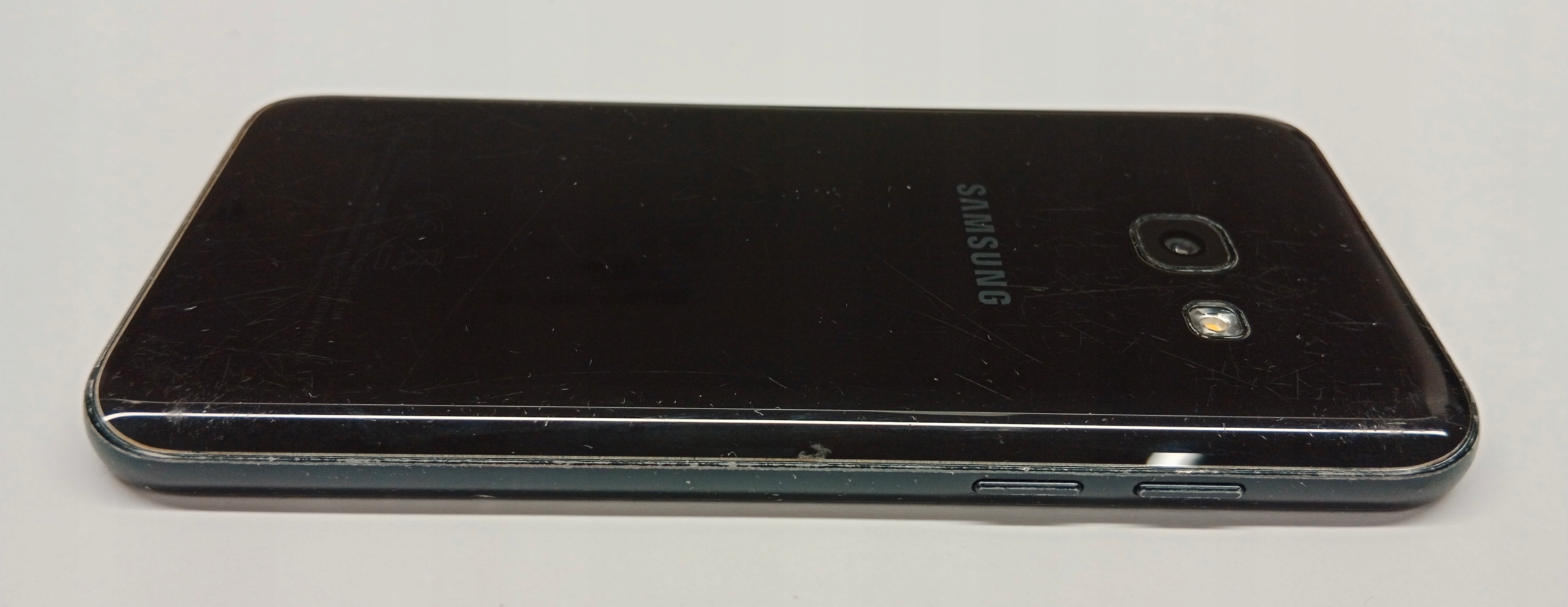 Smartfon Samsung Galaxy A3 2017 2/16 gb Czarny - obrazek 4