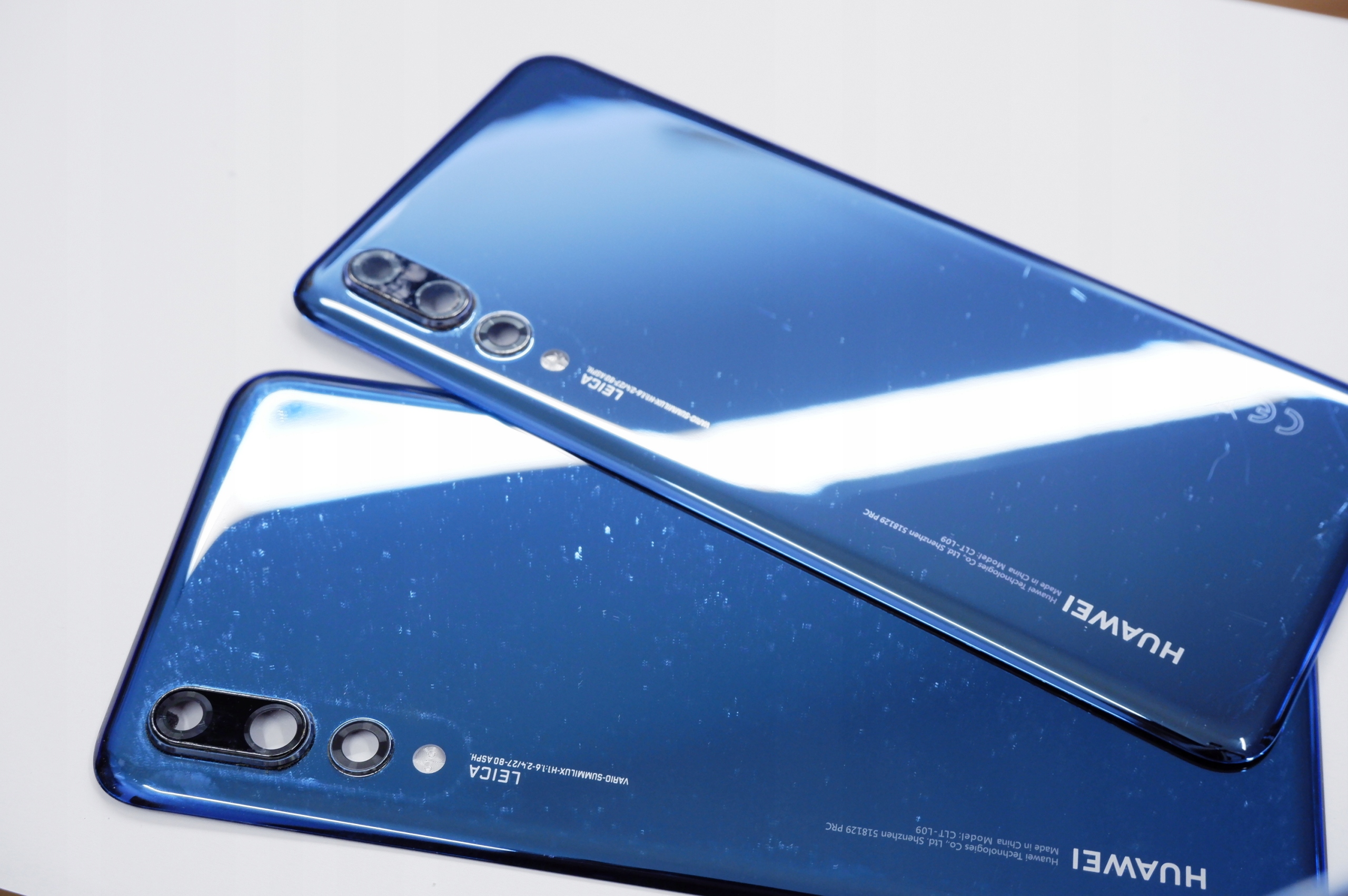 Klapka Baterii HUAWEI P20 PRO NIEBIESKA ORYGINAŁ - obrazek 2