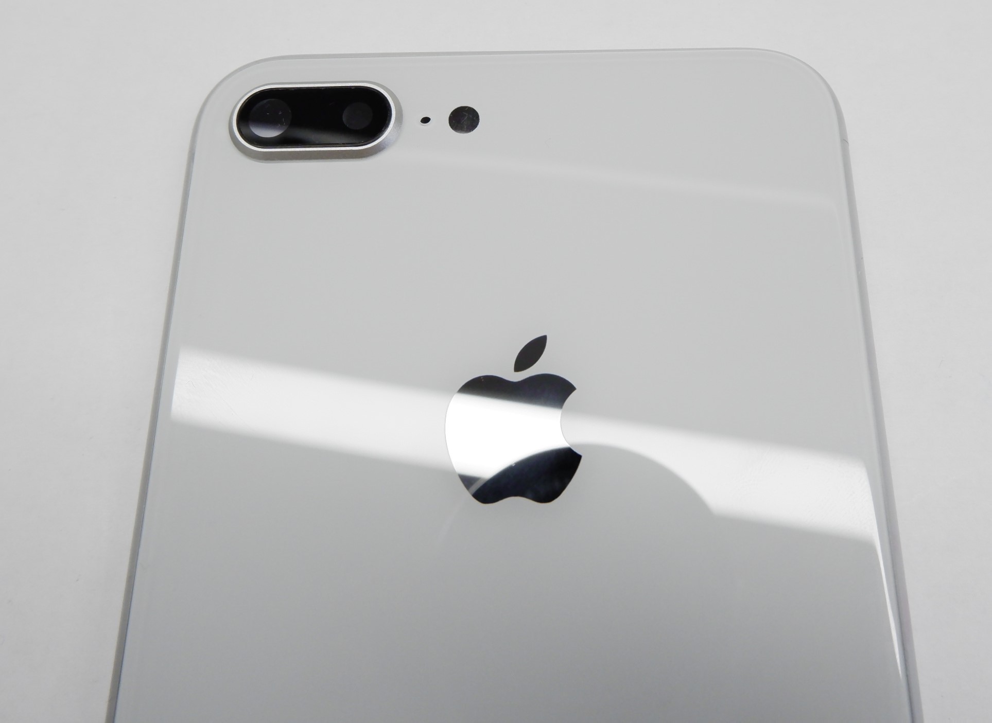 Korpus Plecki Klapka Baterii iPhone 8 Plus Silver - obrazek 4